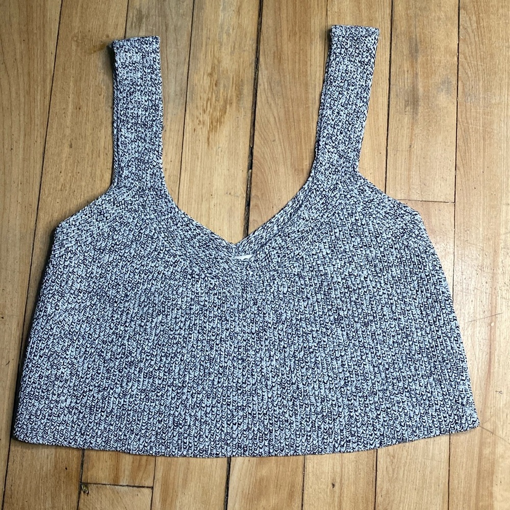 Wilfred Black & White Ribbed Women's Knit Crop Top bralette